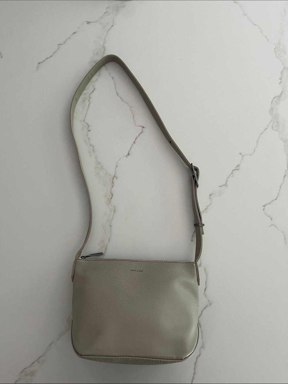 Matt & Nat NEW Sam Vegan Grain Leather Crossbody Bag Purse in Plateau - Picture 14 of 14